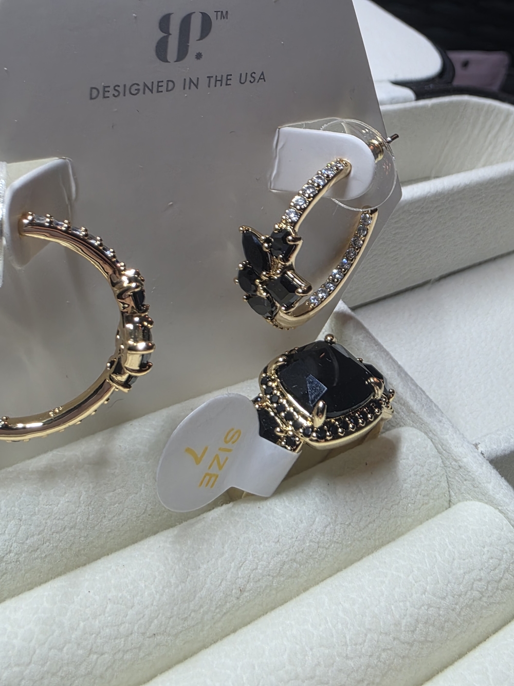 Sz 7 Ring & Hoop Earrings  Black Onyx On Gold